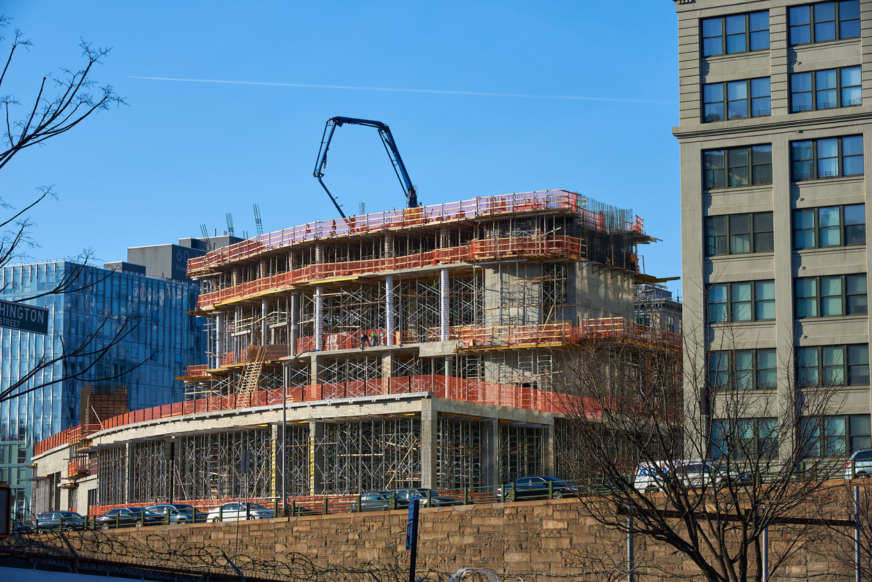 ayudamos a trabajadores sindicalizados y no sindicalizados a obtener la máxima compensación bajo las leyes 240(1), 241(6) y 200
